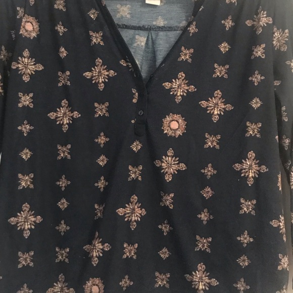 • H&M Navy Popover Top 3/4 Sleeves - Picture 5 of 16